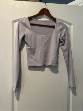 Hollister XS Long Sleeve Scoop Neck Crop Top - Light Lavender
